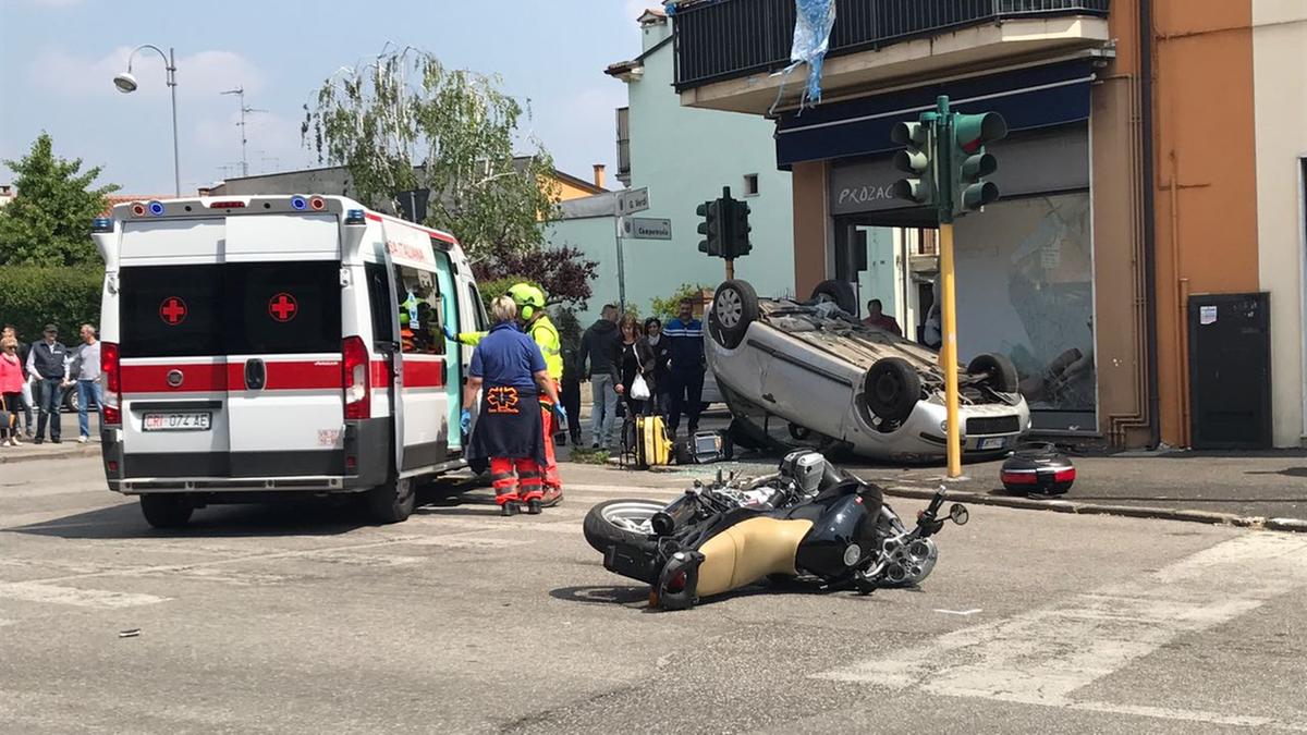 Auto contro moto Incidente a San Bonifacio - L'Arena