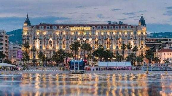 Il lussuoso Carlton Cannes Hotel