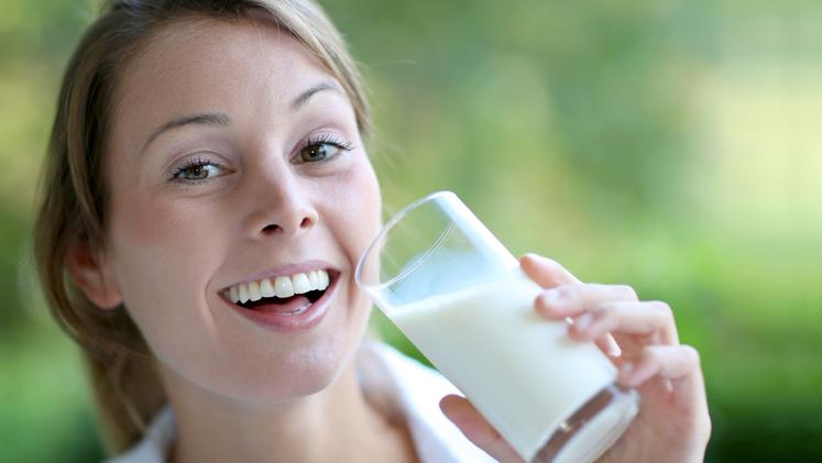 Il latte contiene naturalmente iodio