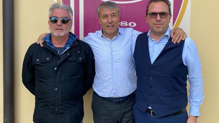 Il presidente del Concordia Marco Giavoni con a destra il nuovo allenatore della prima squadra Daniele Lo Presti e a sinistra il secondo Andrea Pellicari