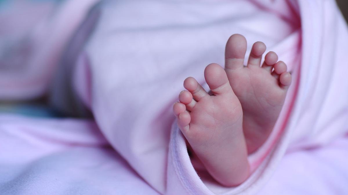 Scegliere il latte in polvere o liquido per i neonati: Consigli utili