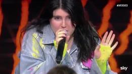 Maria Tomba durante l'esibizione alle audition di X Factor
