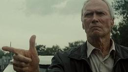 Clint Eastwood in una scena del film «Gran Torino». L’attore compie 90 anni