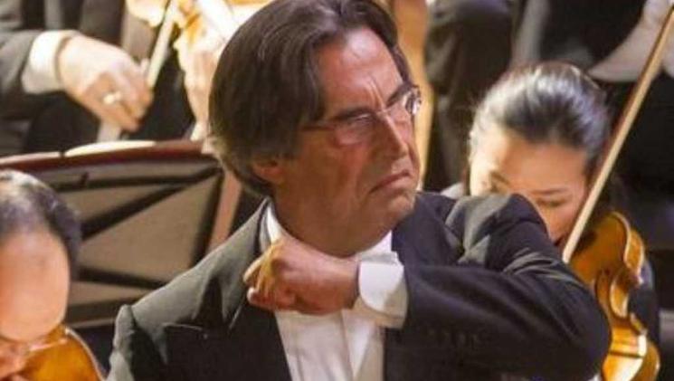 Riccardo Muti dirigerà l'orchestra alla prima dell'Arena