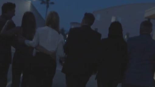 Un'immagine dal teaser di Friends