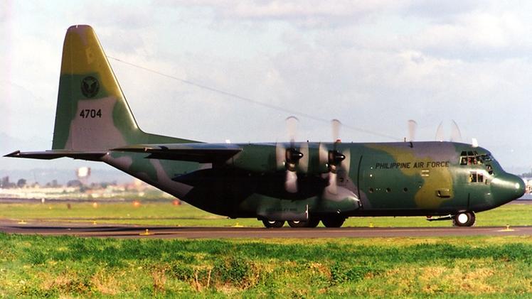 IL C130 Hercules dell'aeronautica militare delle Filippine ( Torsten Maiwald/Wikipedia)