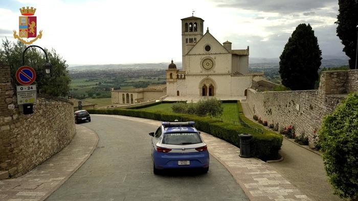 Polizia ad Assisi