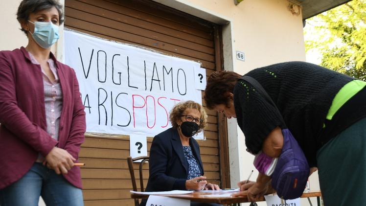 La raccolta di firme per la riapertura dell’ufficio postale di Gargagnago chiuso dal marzo 2020