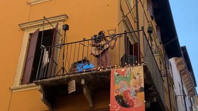 Artisti sui balconi della città, torna Balconscenico (Noro)