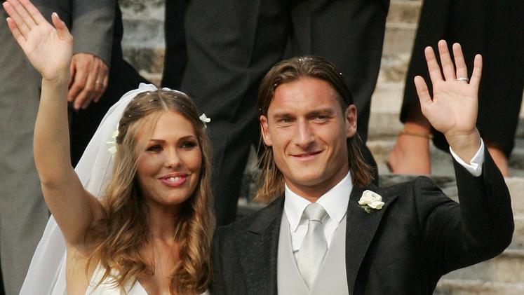 Le nozze di Francesco Totti e Ilary Blasi, il 19 giugno del 2005