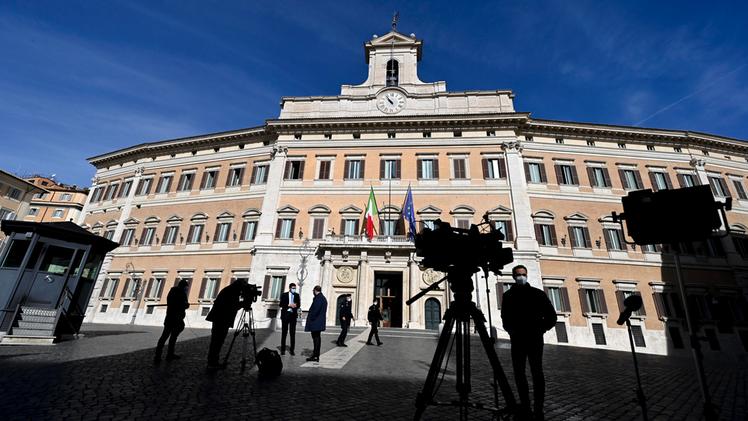 Il palazzo di Montecitorio: il nuovo parlamento si riunirà in ottobre