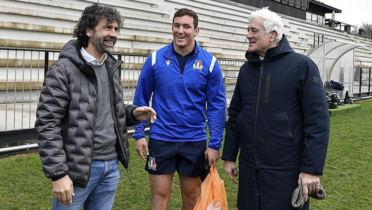 Il sindaco Tommasi col capitano azzurro Michele Lamaro e il presidente Fir Marzio Innocenti (foto BPE/Boldrini)