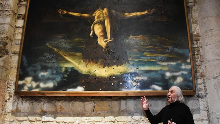 La donazione   Aladino Ghioni davanti a «Eterna eclissi» in sala Zanotto   FOTO BRENZONI